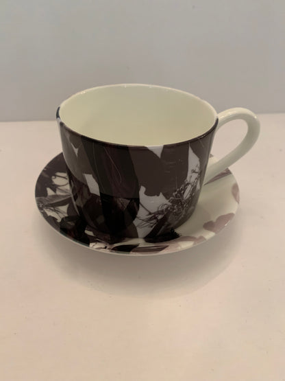 Porcelain Cups & Saucers - AFRArt2U