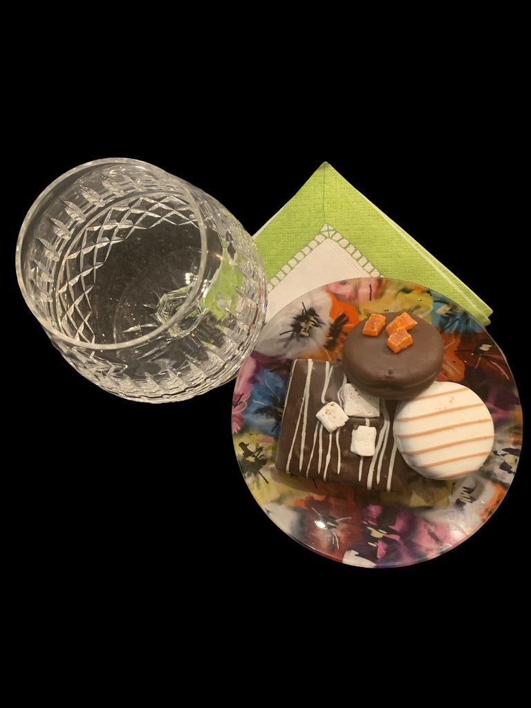 Pansies. Plates and Platters - AFRArt2U